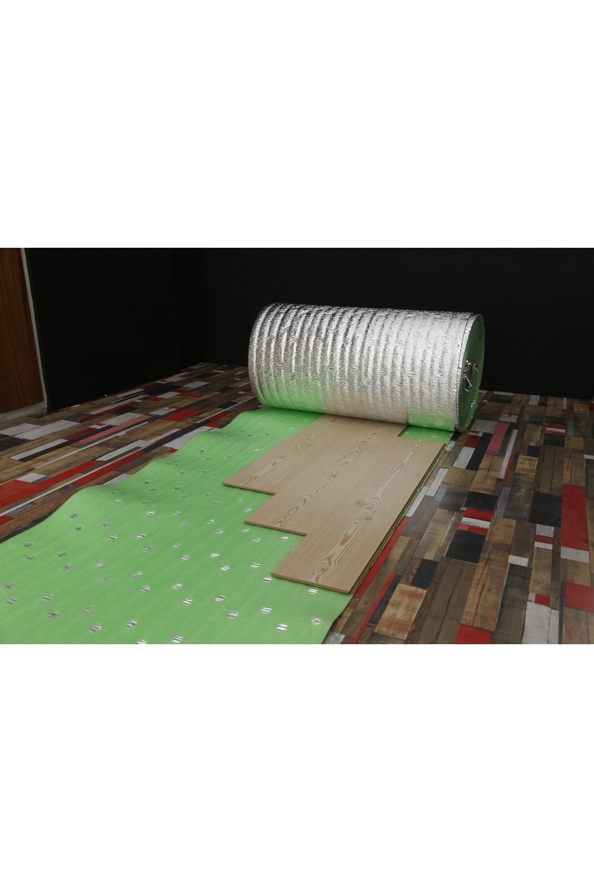 2 mm Parke Altı Metalize Delikli Şilte 50 M²