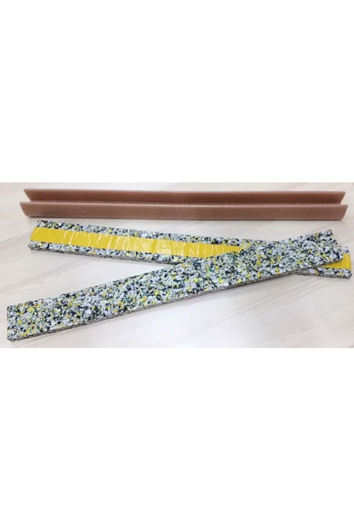 3ü Bir Arada 2 Adet Kapı Eşik Süngeri Ve 1 Adet Geçmeli Kapı Altı Süngeri